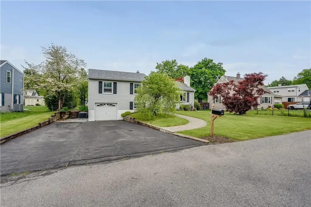11 Jane Street Poughkeepsie NY 12603