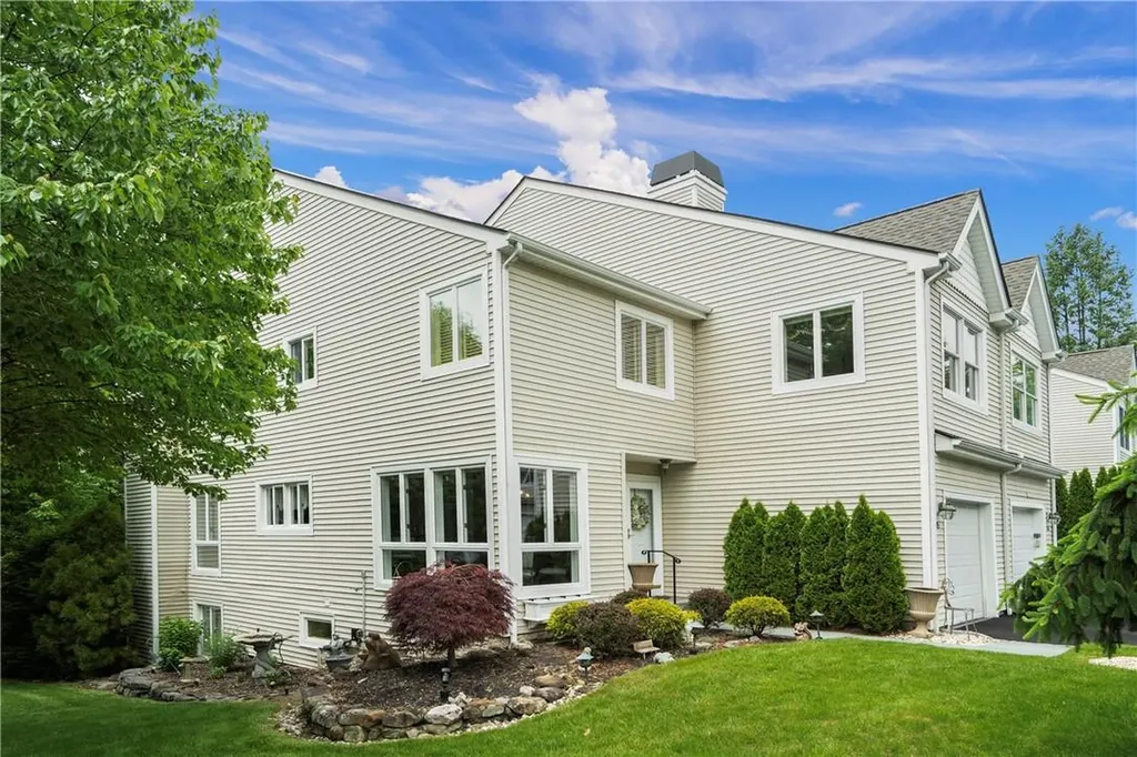 115 Winchester Drive Yonkers NY 10710