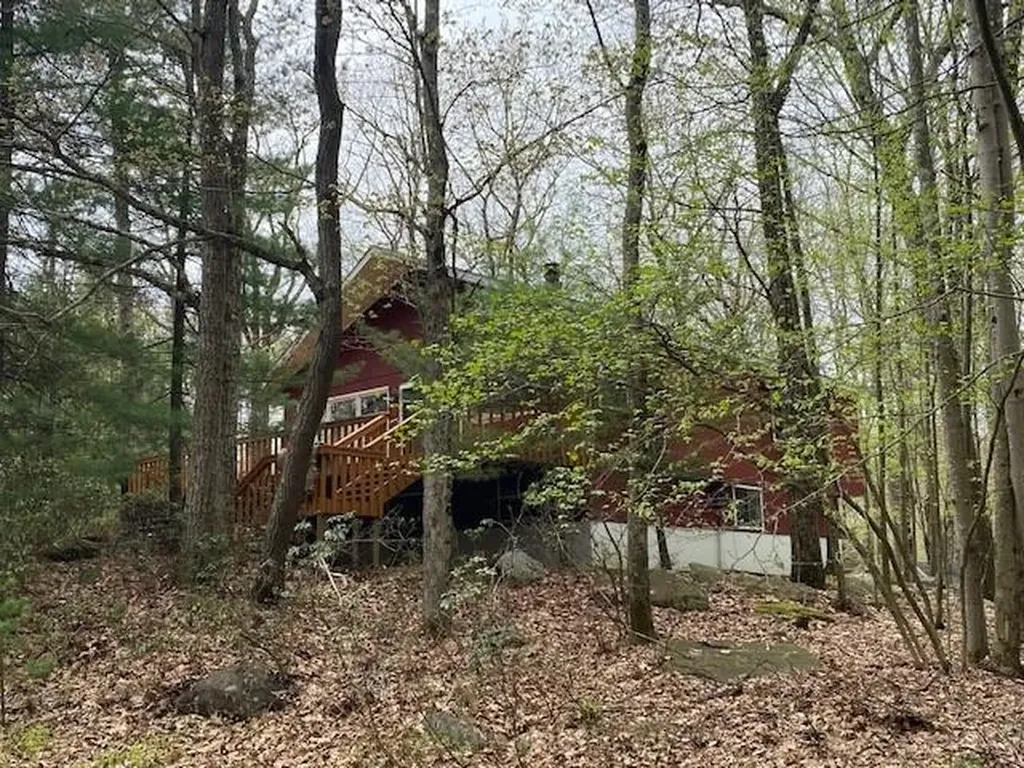 75 Pebble Path Rock Hill NY 12775