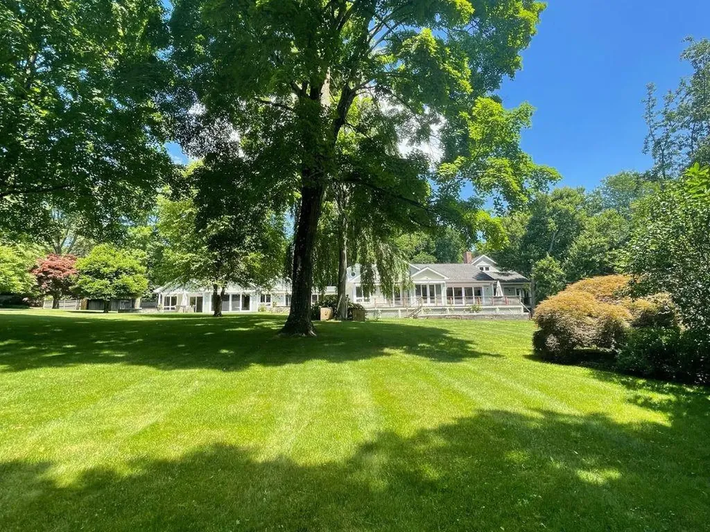21 Logan Lane Katonah NY 10536