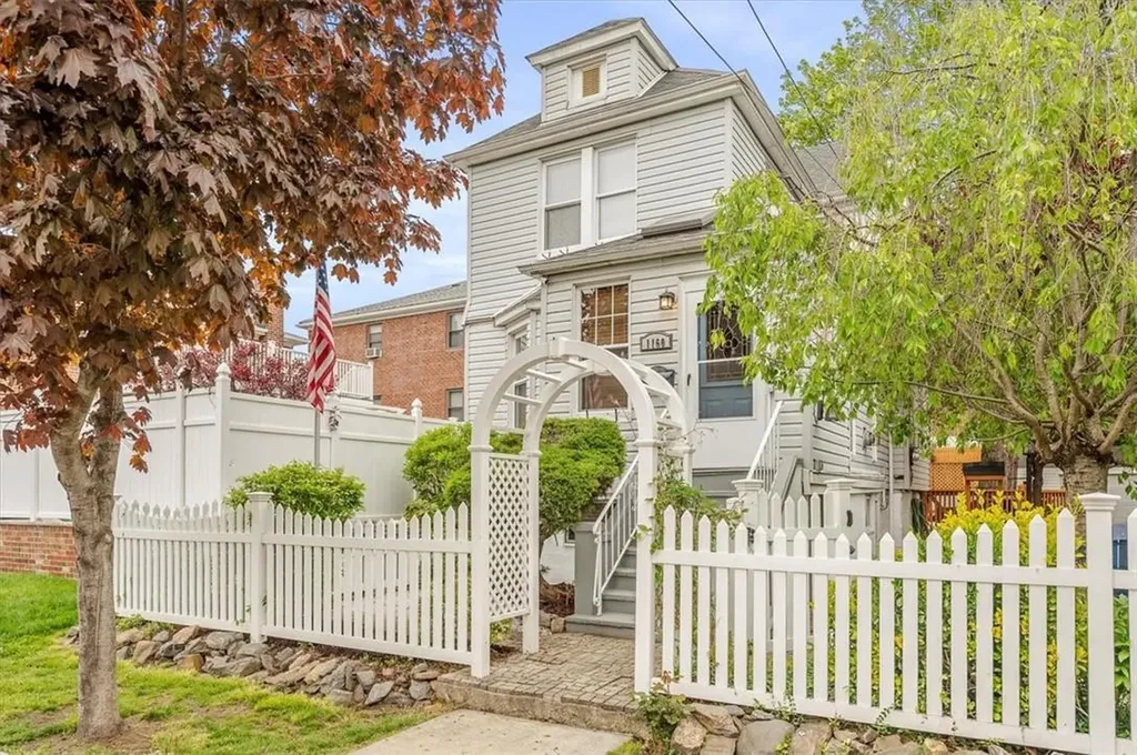 1160 Vincent Avenue Bronx NY 10465