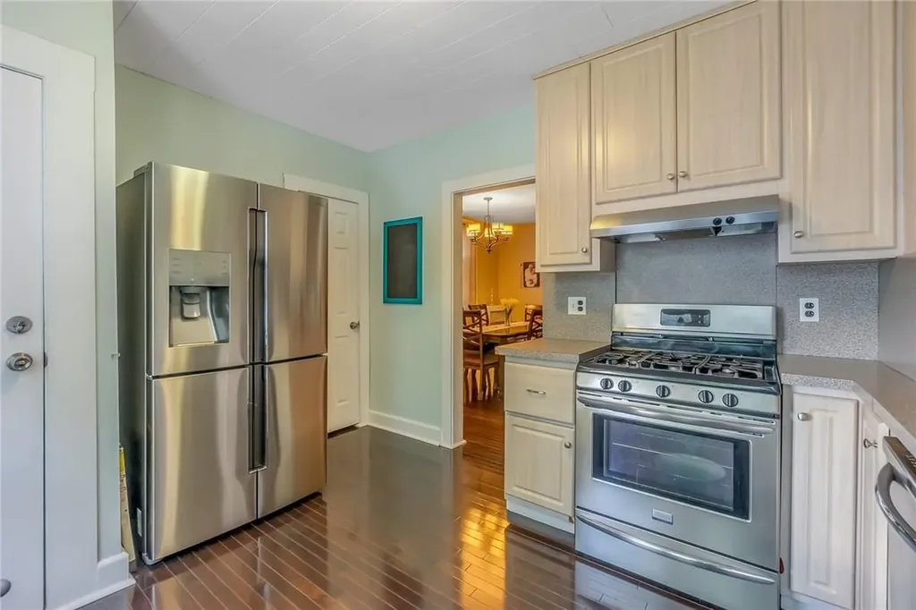 1582 Yates Avenue Bronx NY 10461