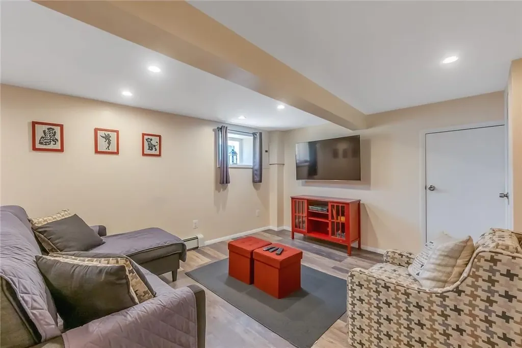 1582 Yates Avenue Bronx NY 10461