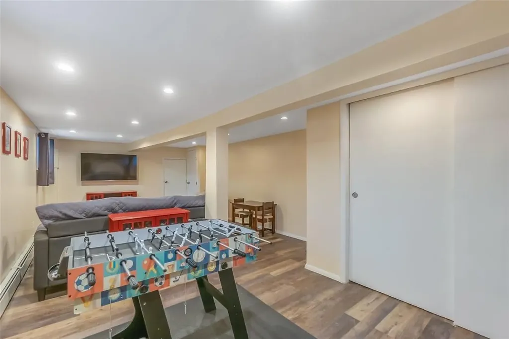 1582 Yates Avenue Bronx NY 10461