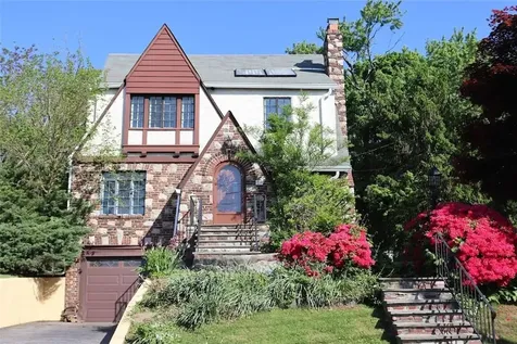 29 Old Orchard Road New Rochelle NY 10804