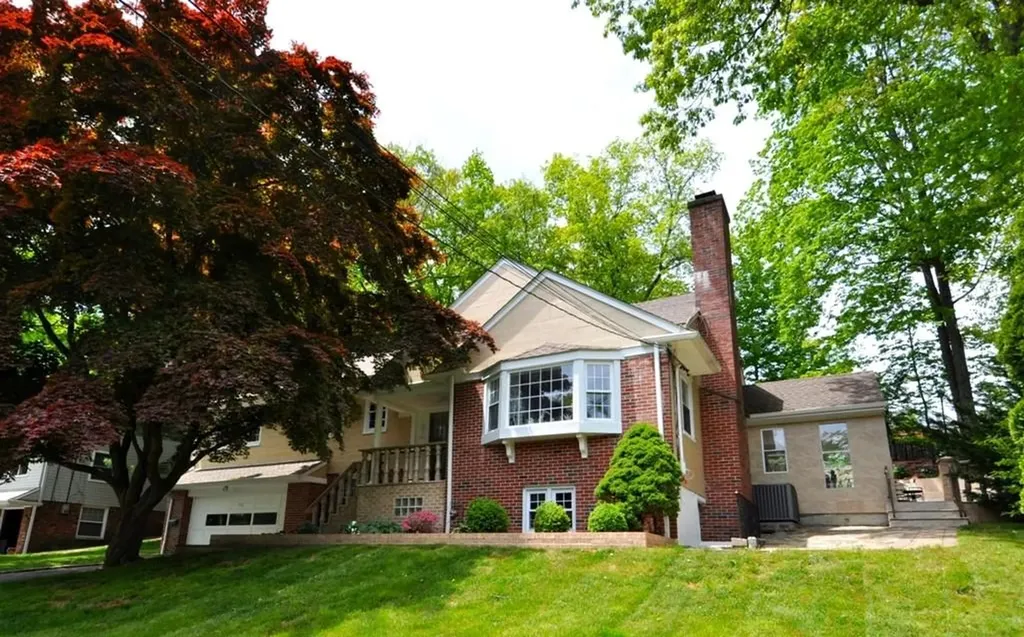131 Fox Meadow Road Scarsdale NY 10583