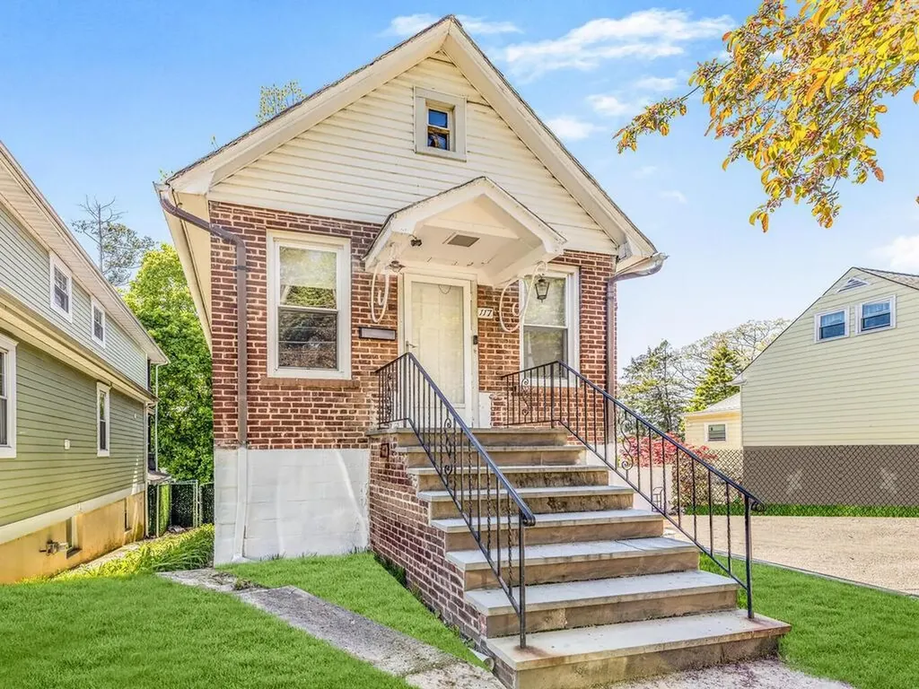117 Hillview Avenue Yonkers NY 10704