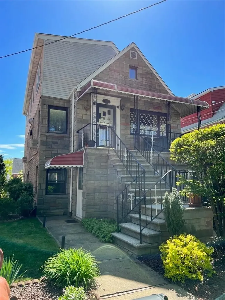 3224 Rawlins Avenue Bronx NY 10465
