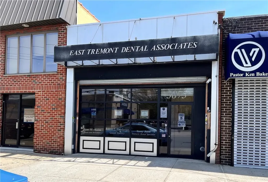 3875 E Tremont Avenue Bronx NY 10465