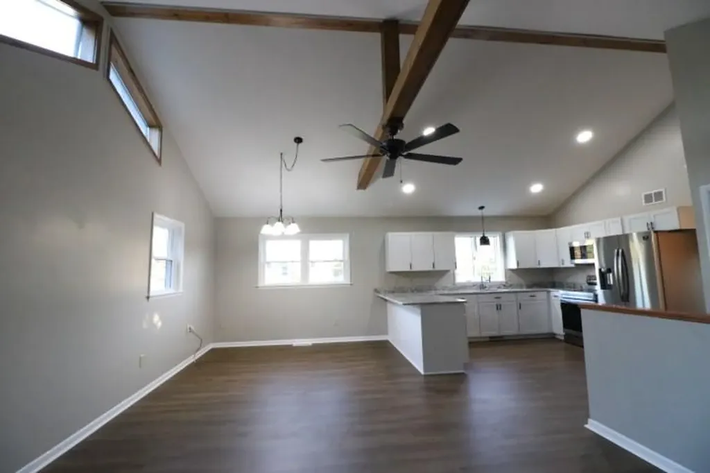 3218 Route 9w Saugerties NY 12477