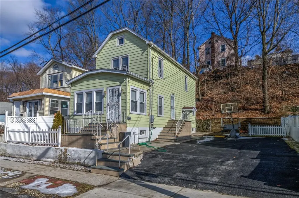 54 Touissant Avenue Yonkers NY 10710