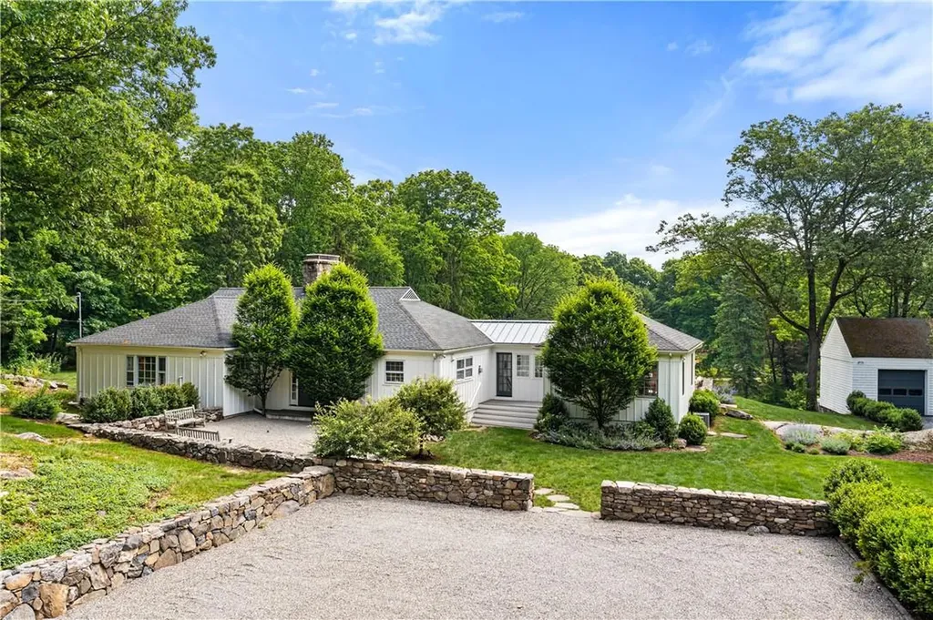 258 E Middle Patent Road Bedford NY 10506