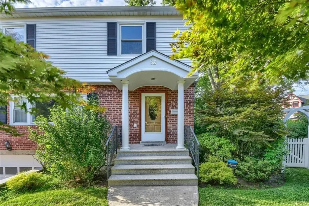 82 Parkway Circle Scarsdale NY 10583
