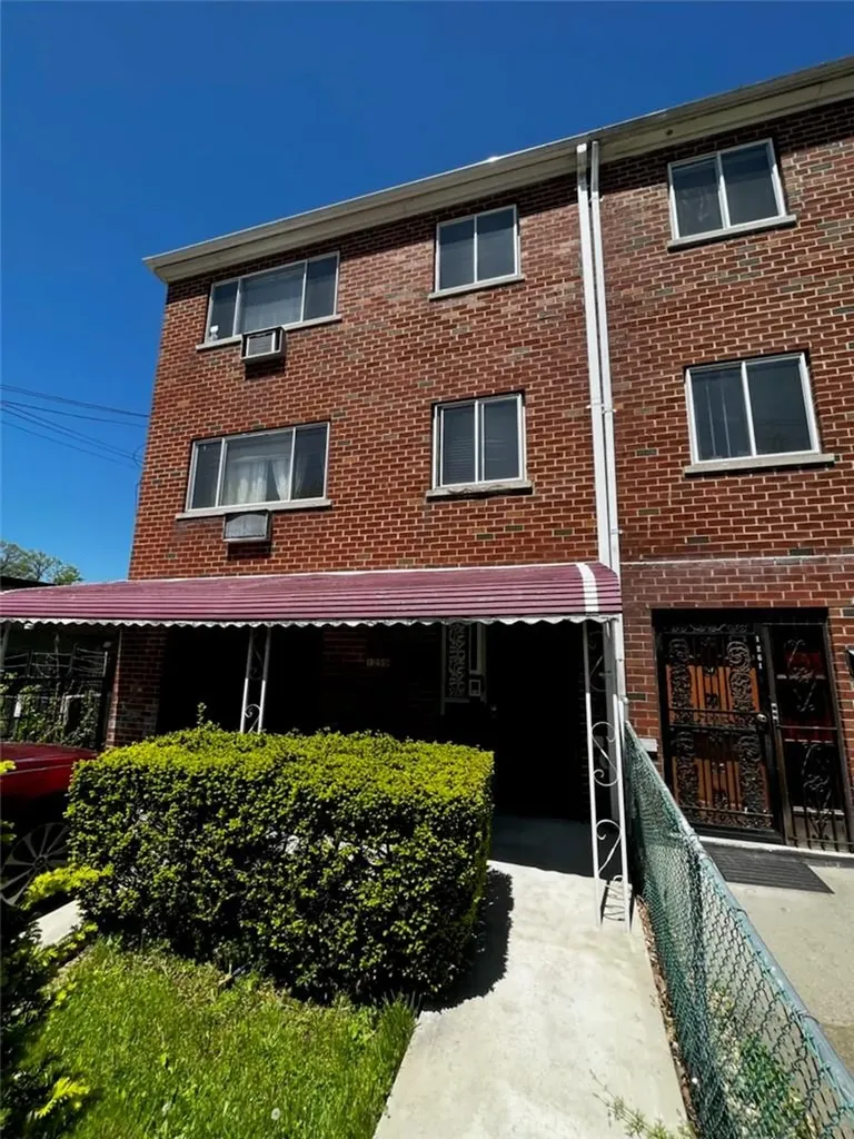 1259 E 233rd Street Bronx NY 10466