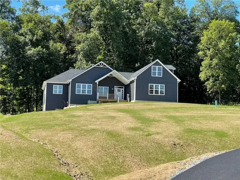 17 Vintner's Way Warwick NY 10990