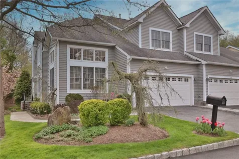 17 Caruso Place Armonk NY 10504