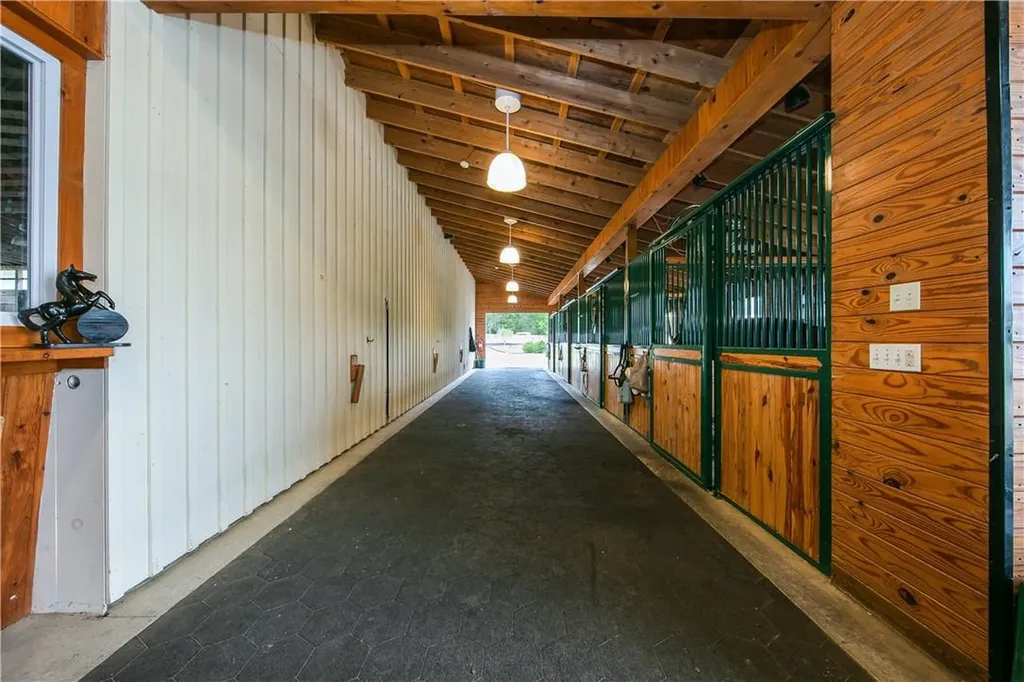 97 Prices Switch Road Warwick NY 10990