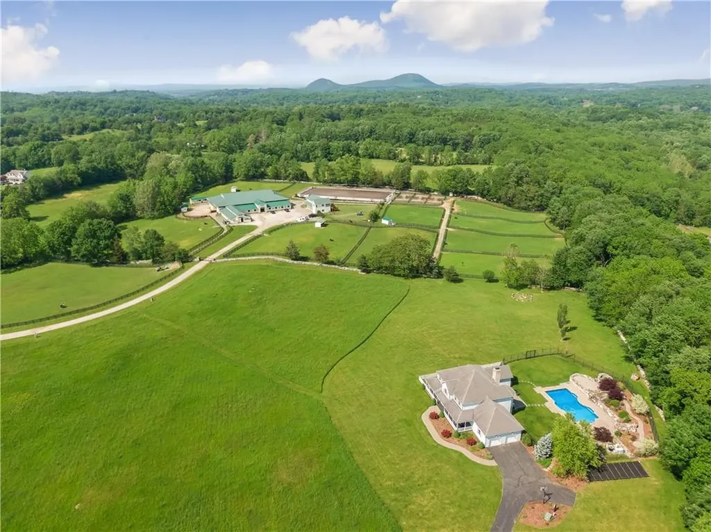 97 Prices Switch Road Warwick NY 10990