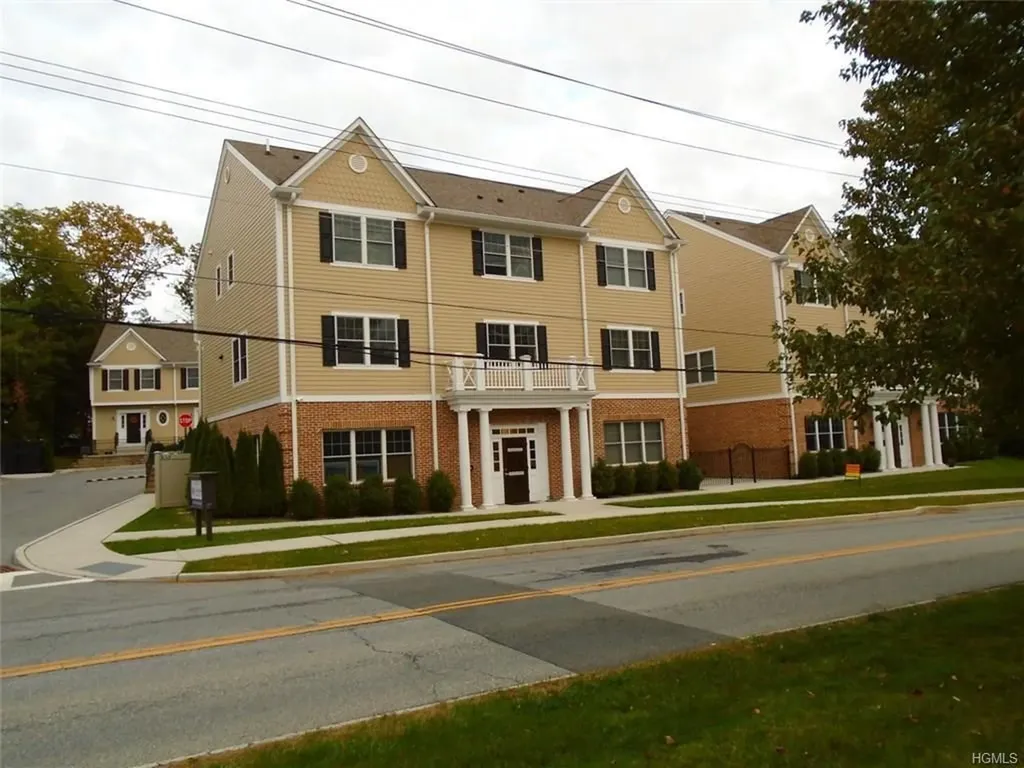 445 N State Road Briarcliff Manor NY 10510