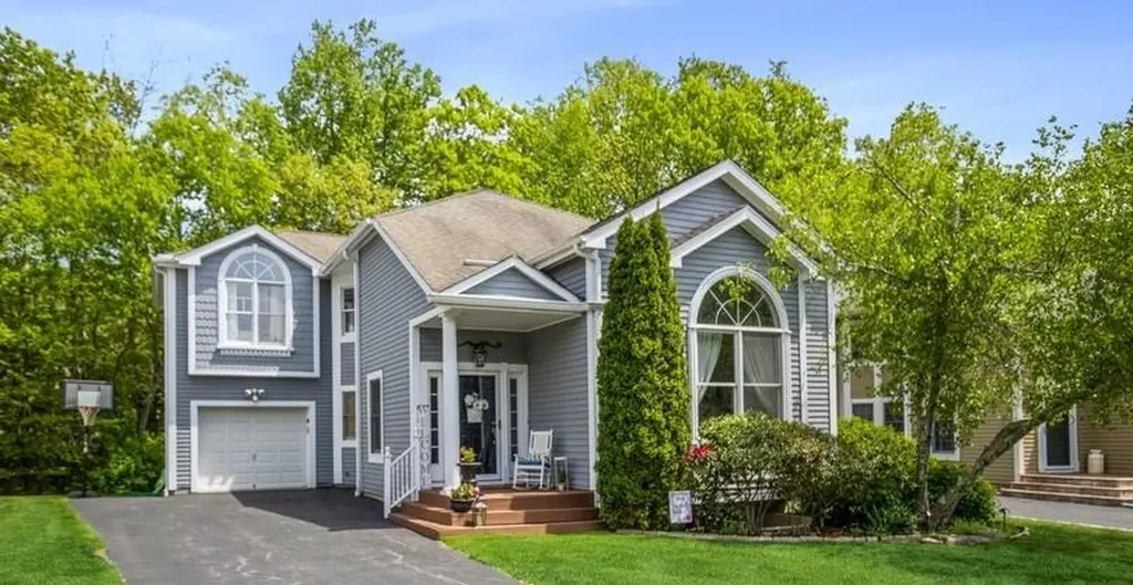 21 Coventry Circle Mahopac NY 10541