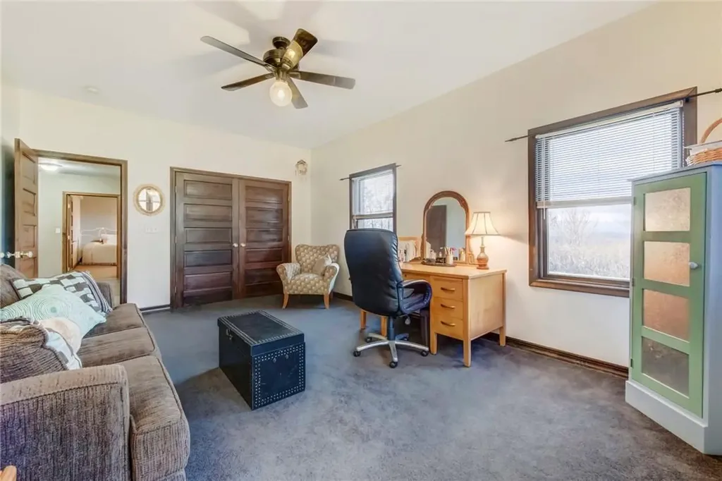 12 Pysners Peak Warwick NY 10990