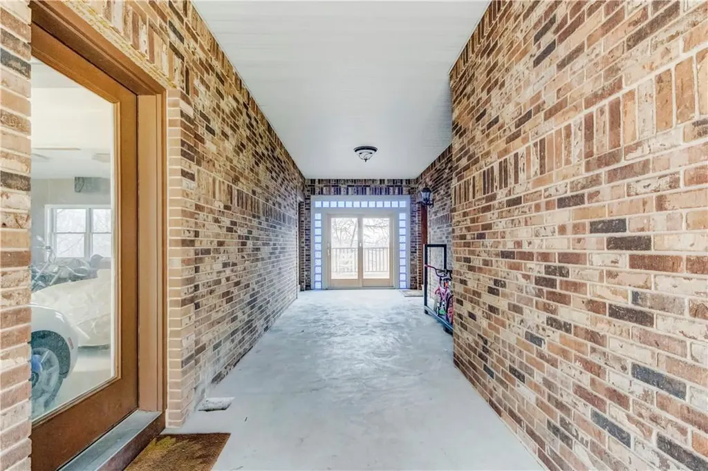12 Pysners Peak Warwick NY 10990
