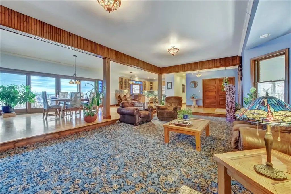 12 Pysners Peak Warwick NY 10990
