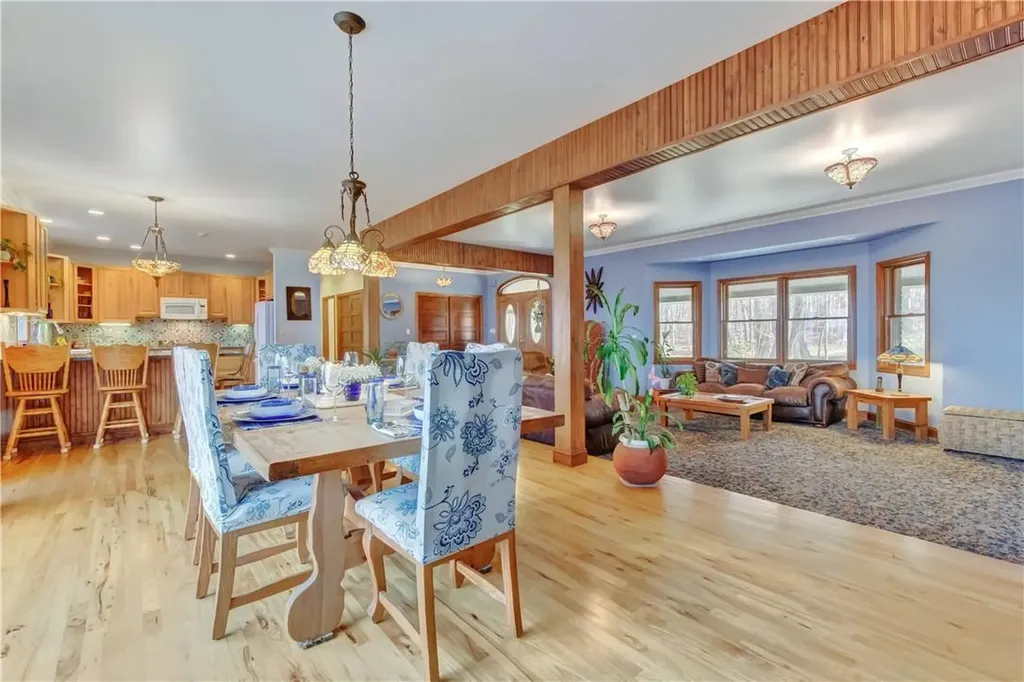 12 Pysners Peak Warwick NY 10990
