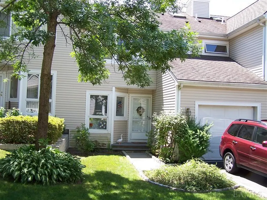 141 Winchester Drive Yonkers NY 10710