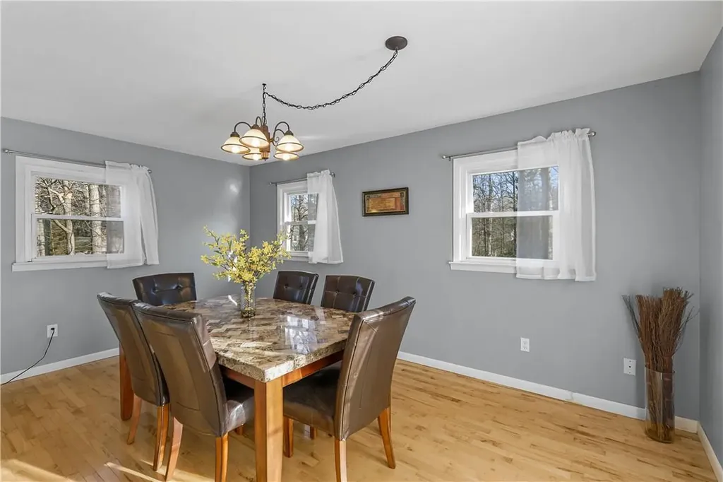 124 Shuart Road Airmont NY 10952