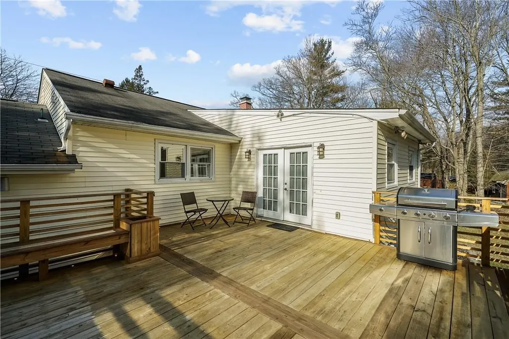 124 Shuart Road Airmont NY 10952
