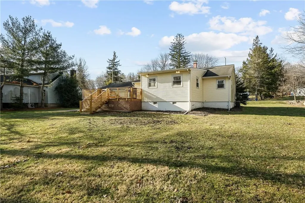 124 Shuart Road Airmont NY 10952