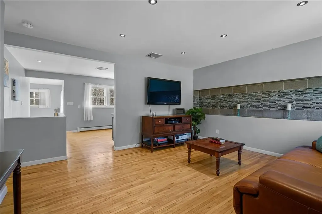 124 Shuart Road Airmont NY 10952