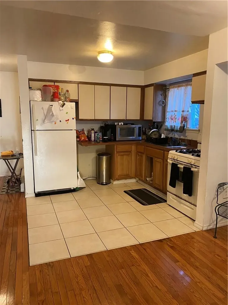 3601 Pratt Avenue Bronx NY 10466
