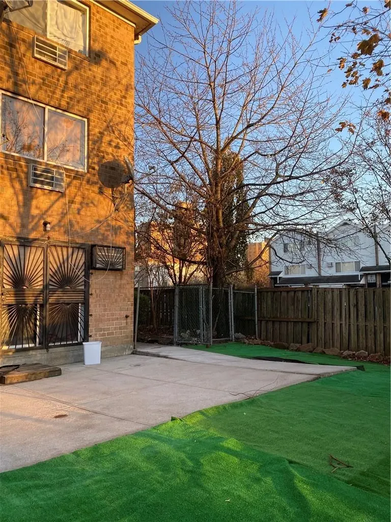 3601 Pratt Avenue Bronx NY 10466