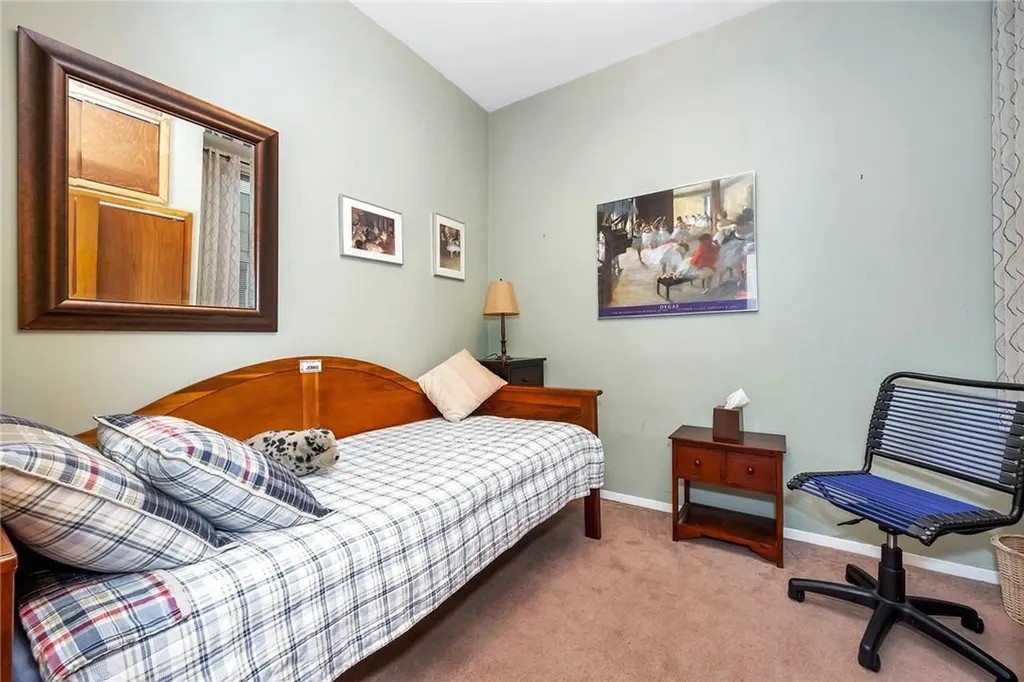 4347 Martha Avenue Bronx NY 10470