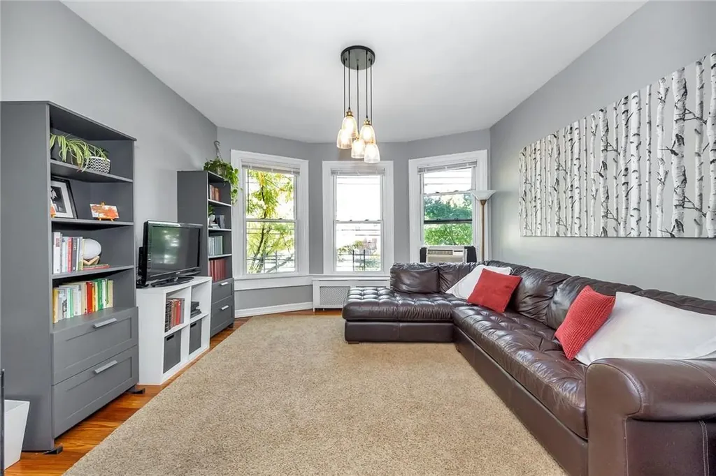 4347 Martha Avenue Bronx NY 10470