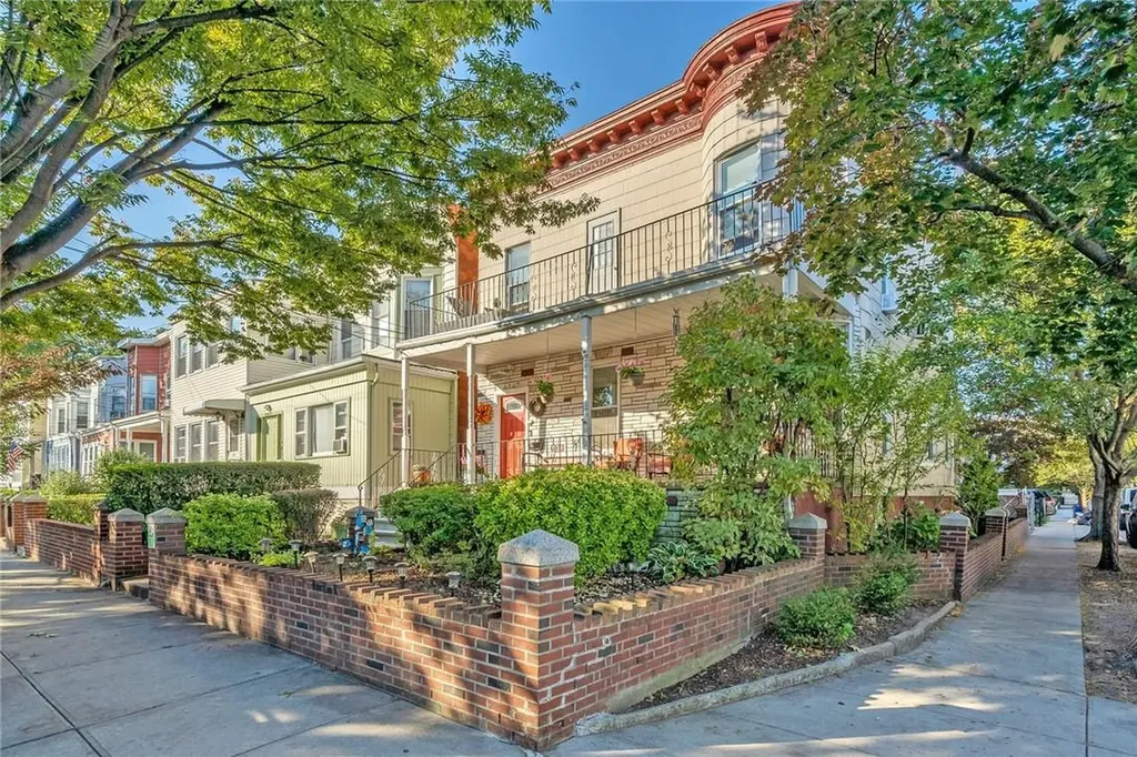 4347 Martha Avenue Bronx NY 10470
