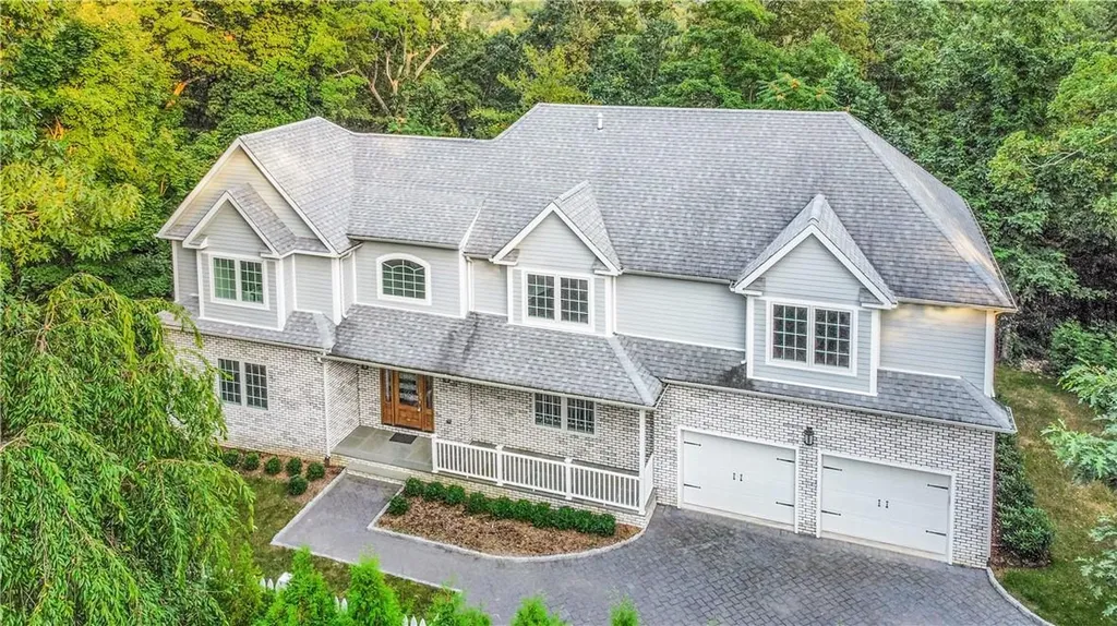 6 Brooklane E Hartsdale NY 10530