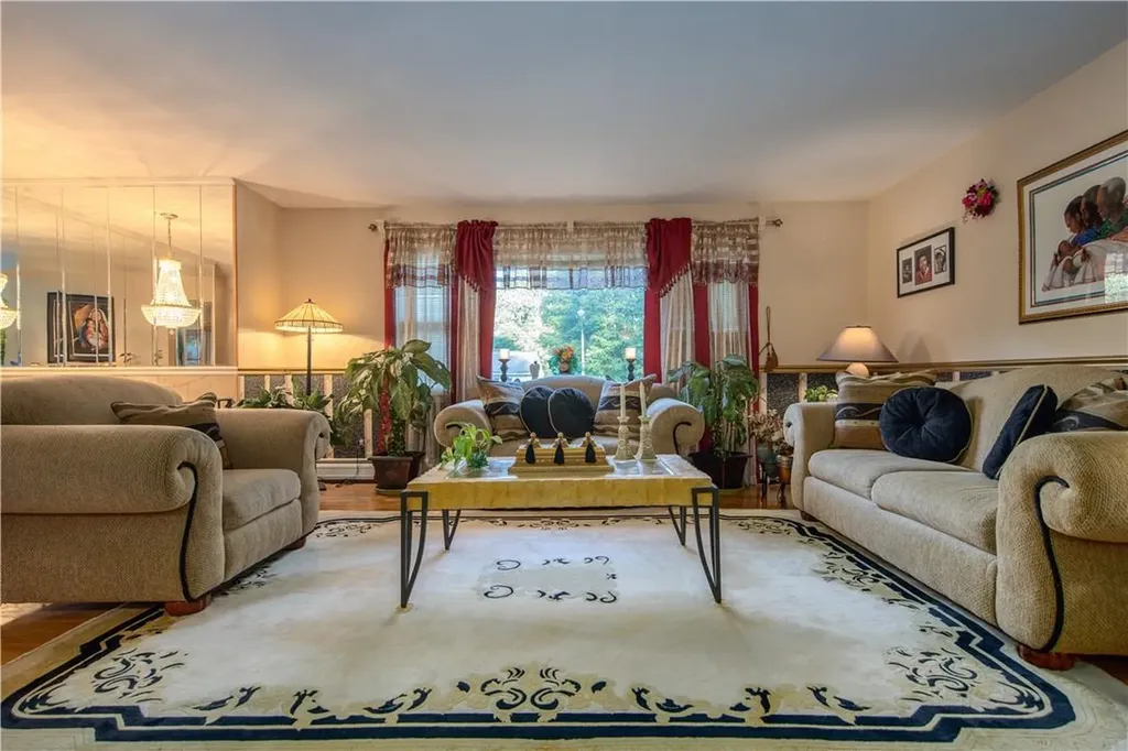 128 Rockland Lane Spring Valley NY 10977