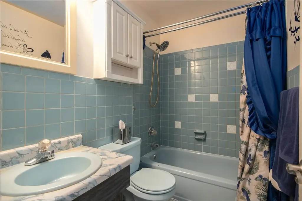 128 Rockland Lane Spring Valley NY 10977