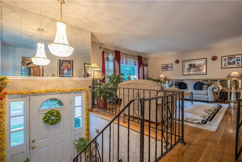 128 Rockland Lane Spring Valley NY 10977