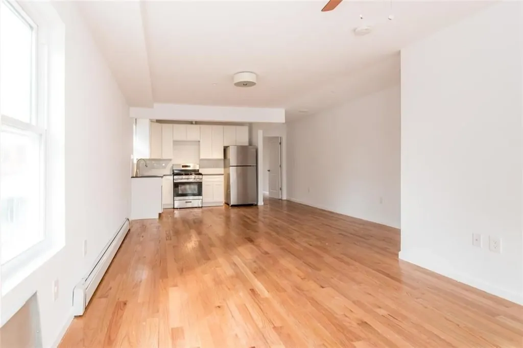 925 E 222nd Street Bronx NY 10469