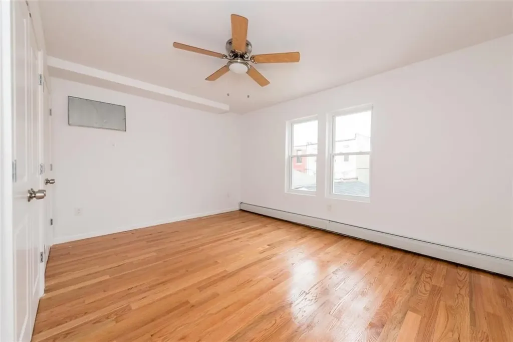 925 E 222nd Street Bronx NY 10469