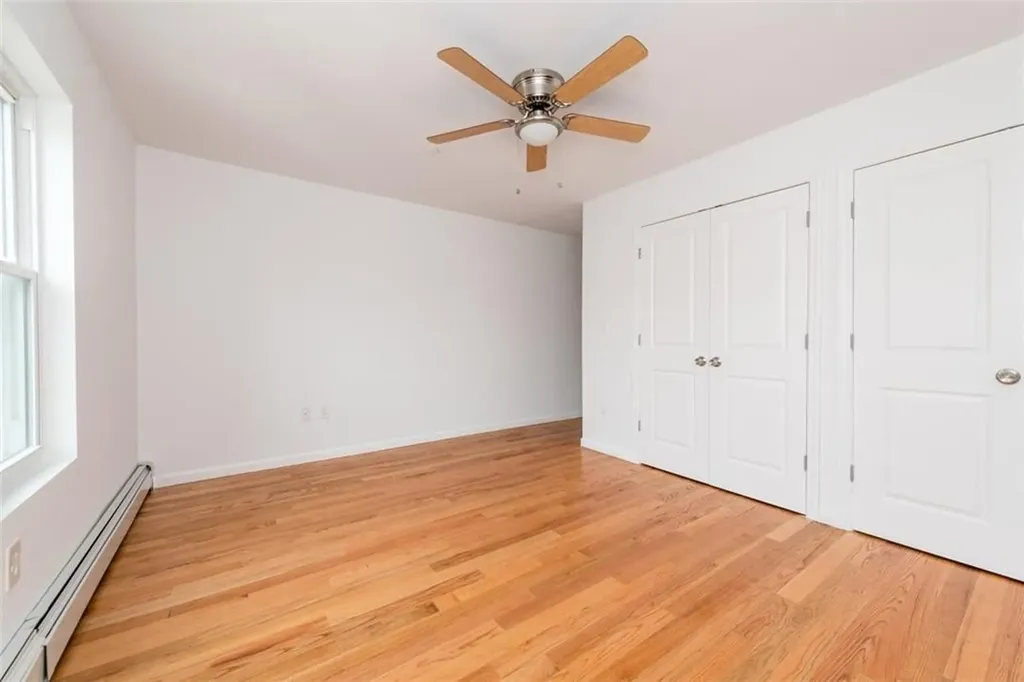 925 E 222nd Street Bronx NY 10469