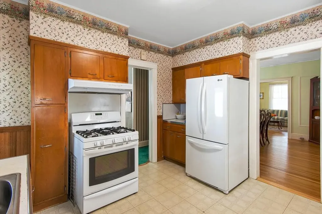 215 Roberts Avenue Yonkers NY 10703