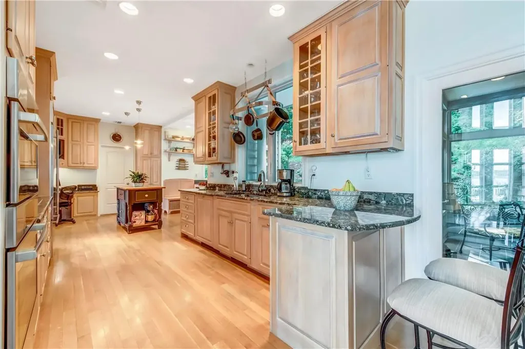 243 River Road Nyack NY 10960