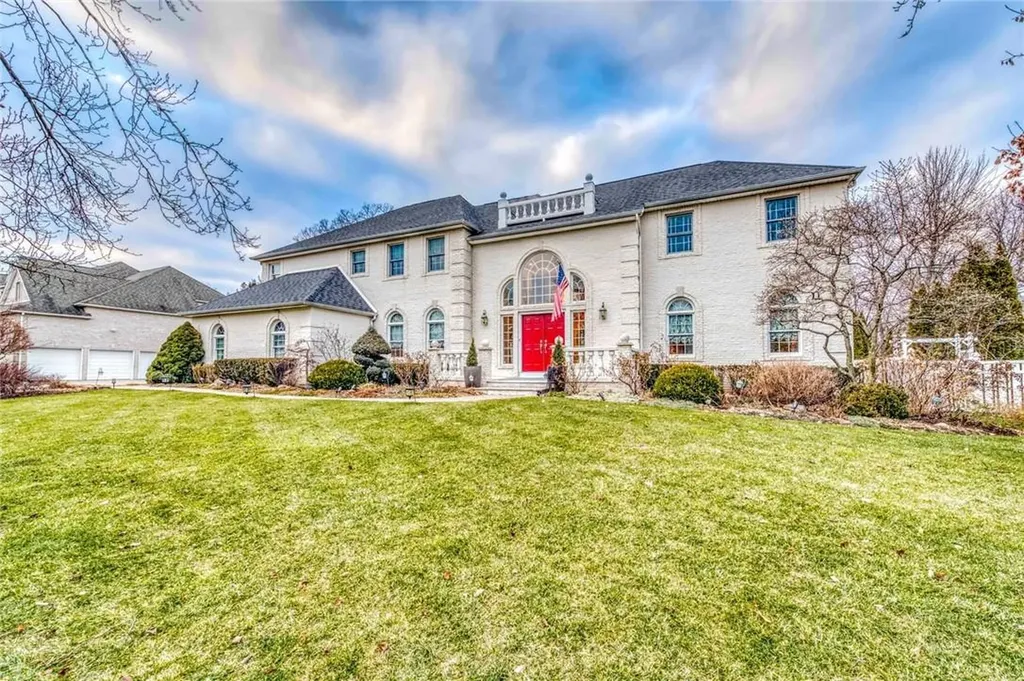 27 King Arthur Court New City NY 10956