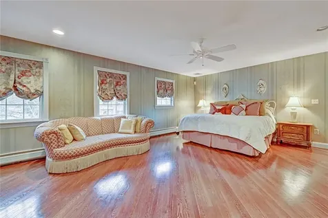 27 King Arthur Court New City NY 10956