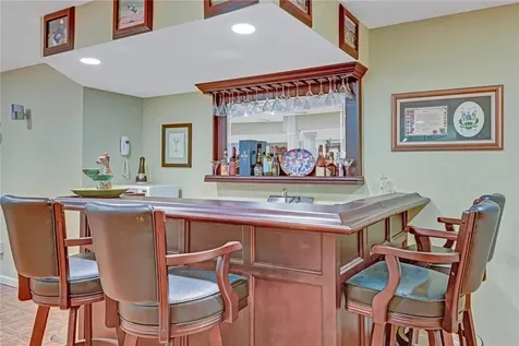 27 King Arthur Court New City NY 10956